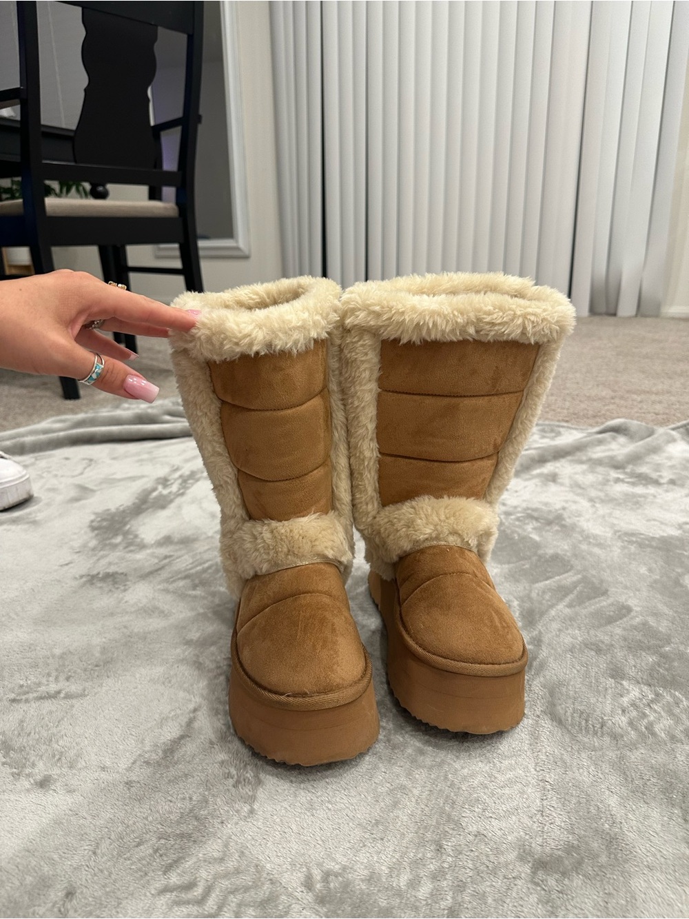 Faux-Suede Plush-Lined Winter Boots - Tan